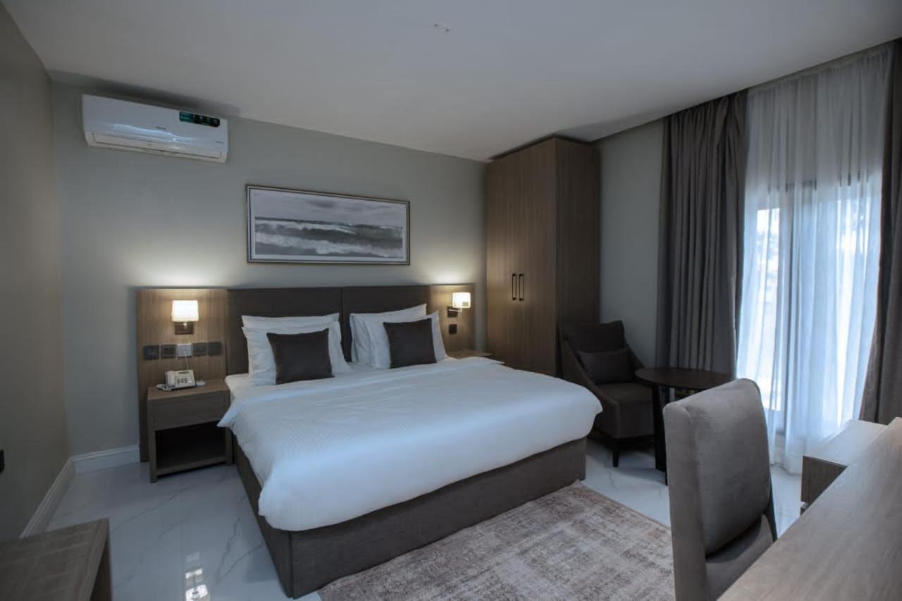 Knightsbridge Hotel & Suites Abuja Exterior photo