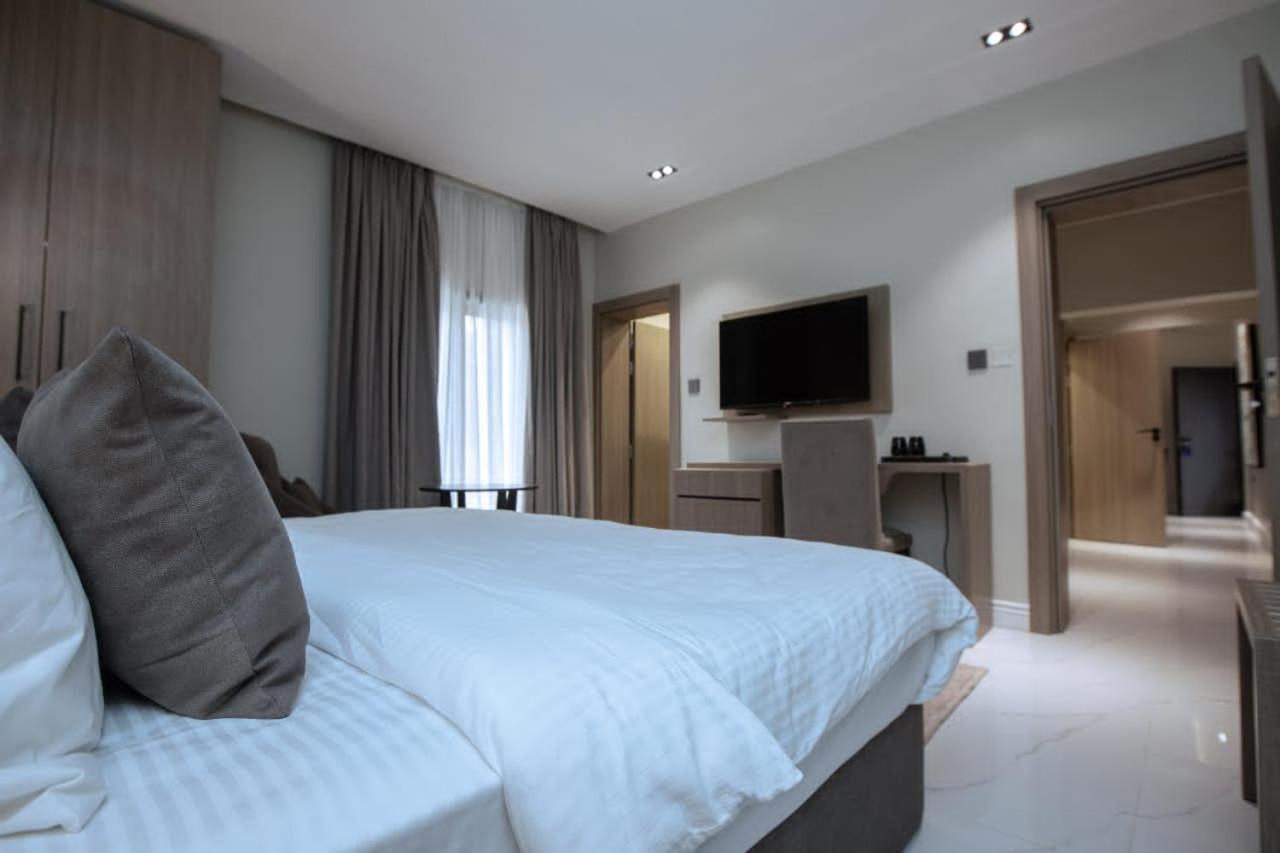 Knightsbridge Hotel & Suites Abuja Exterior photo
