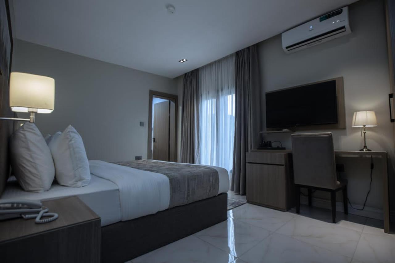Knightsbridge Hotel & Suites Abuja Exterior photo